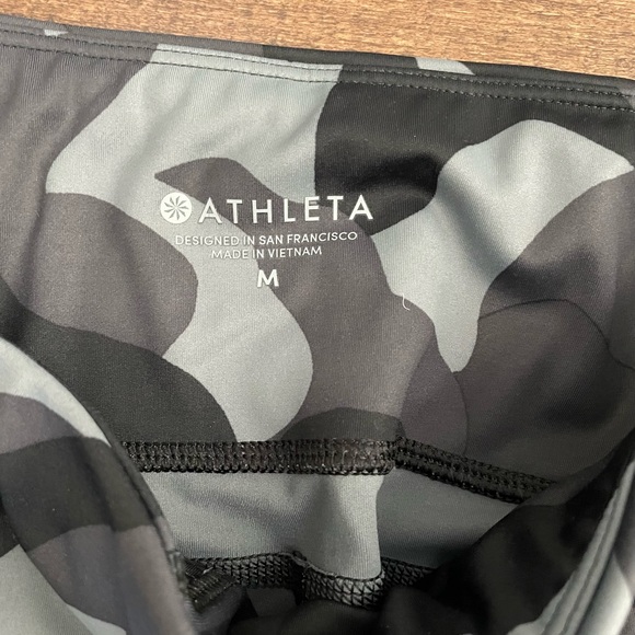 EUC Athleta full length camo tights - Picture 4 of 5